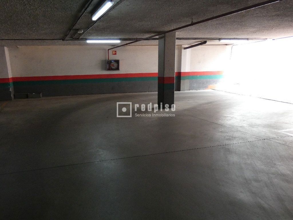 Garaje en alquiler en calle De Pedro Heredia, Salamanca, Madrid 8/8