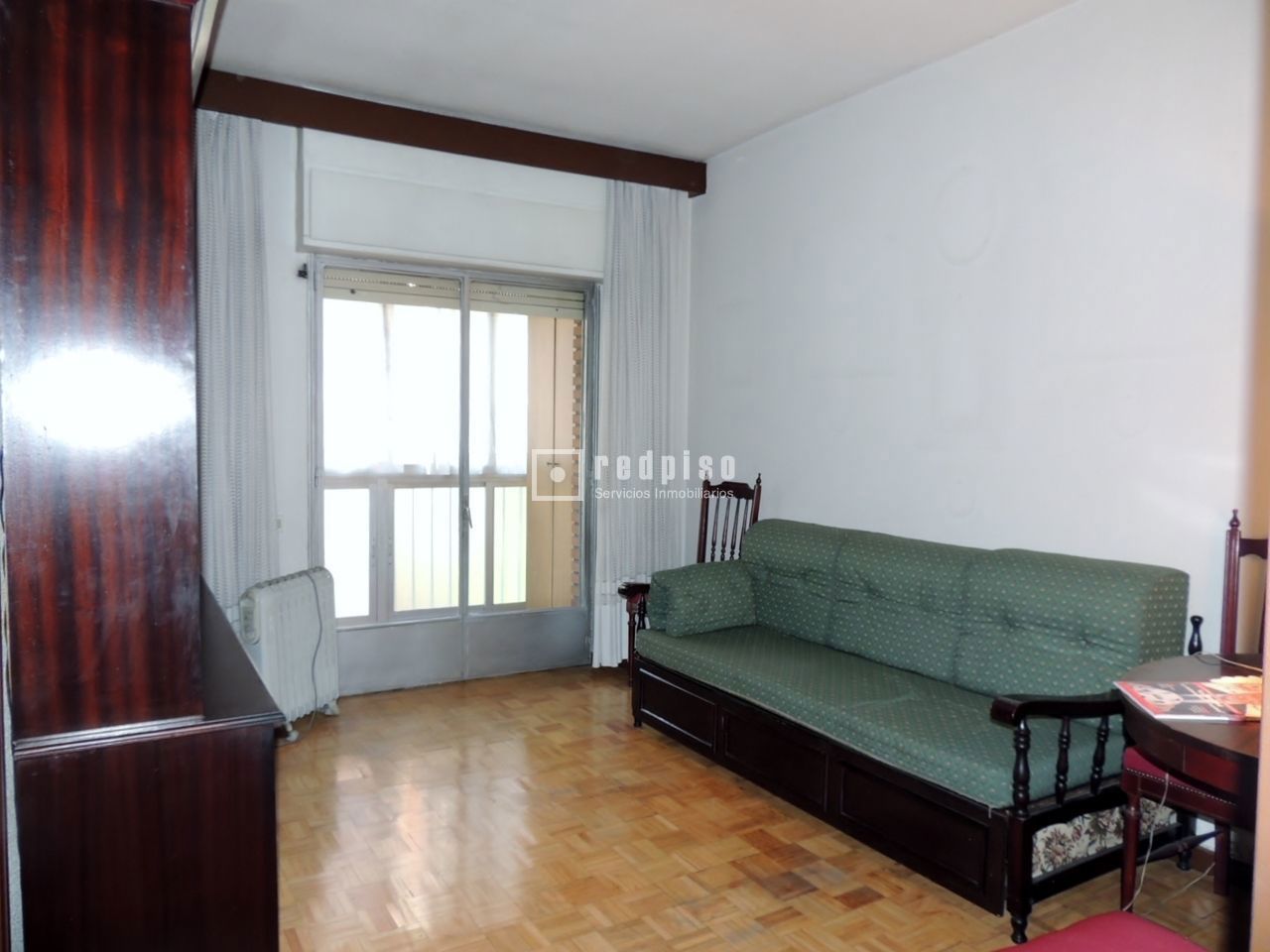 Piso en venta en  calle de Gandía, Madrid  1/1