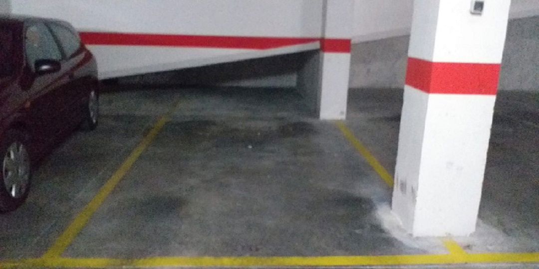 Parking en alquiler en  calle de Francisco Escolano, Alacant, Alicante  1/1