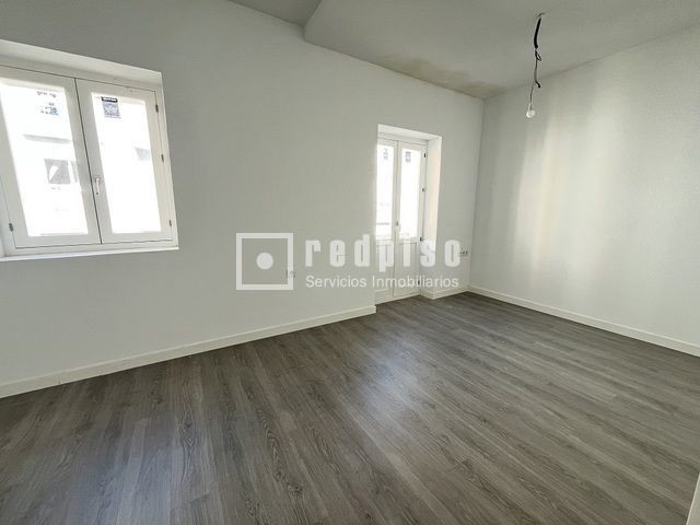 Piso en venta en  calle de Encarnación, Cádiz  13/15