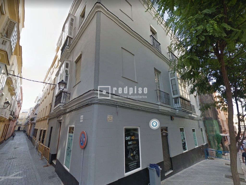 Piso en venta en  calle de Encarnación, Cádiz  1/15