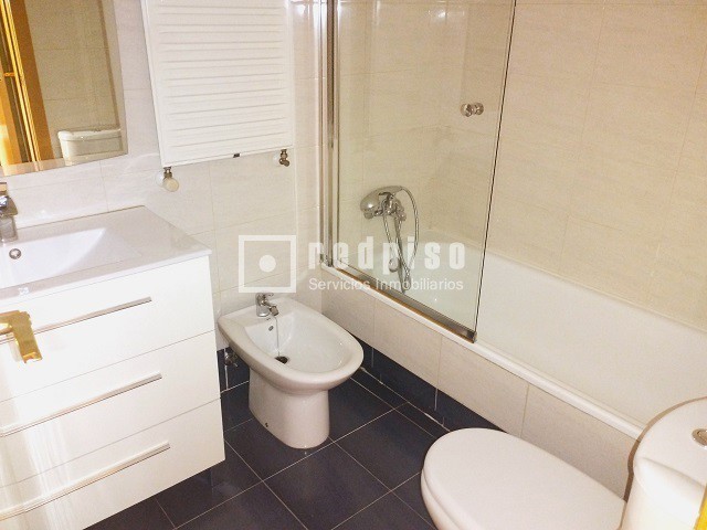 Piso en venta en calle De Isabel Clara Eugenia, Madrid, Madrid 13/29