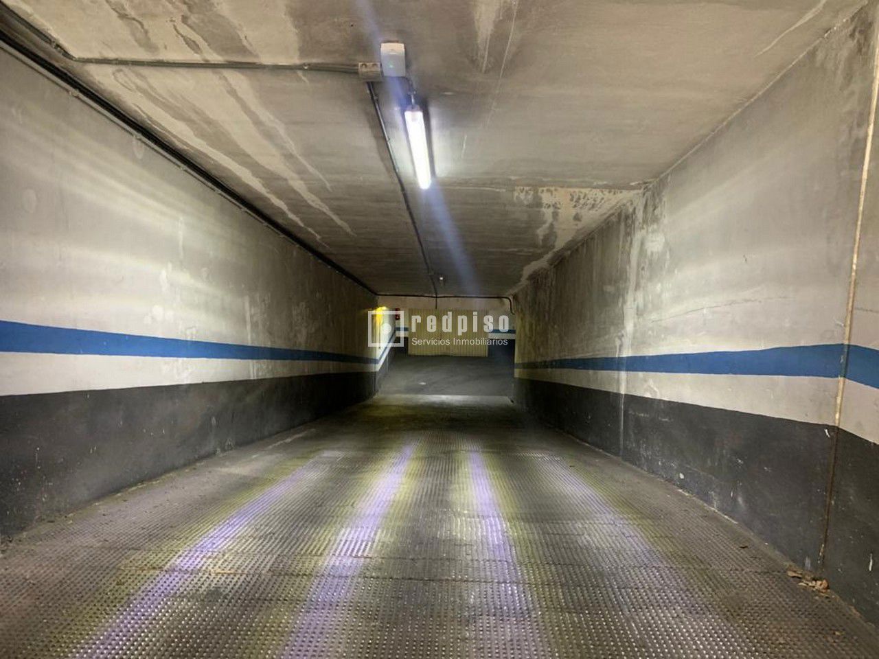 Parking en alquiler en calle Del Pintor Genaro Lahuerta, Rascanya, Valencia 3/8