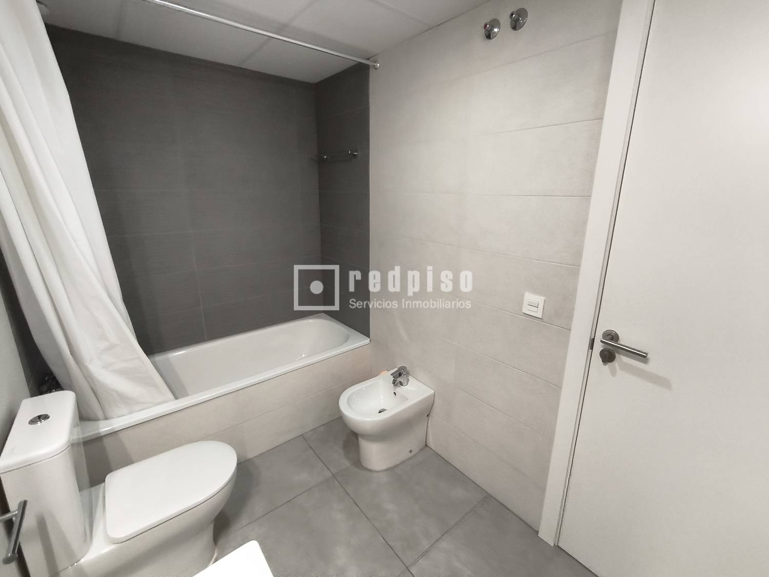 Piso en alquiler en calle Poeta Muñoz San Román, Camas, Sevilla 36/44