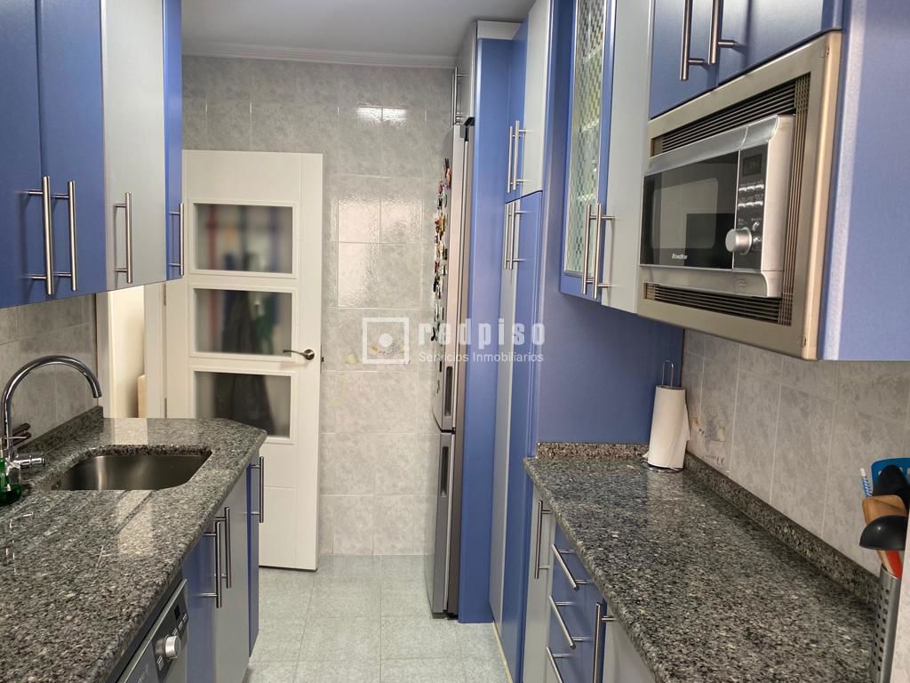 Piso en venta en calle De Godella, Villaverde, Madrid 4/18