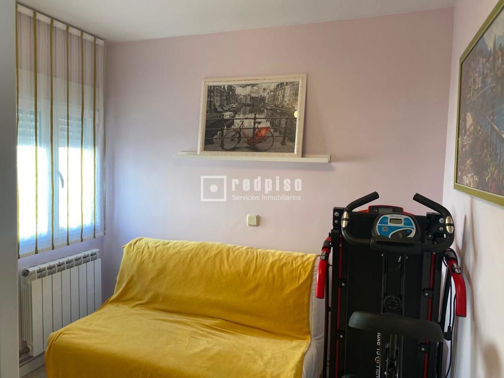 Piso en venta en calle De Godella, Villaverde, Madrid 10/18
