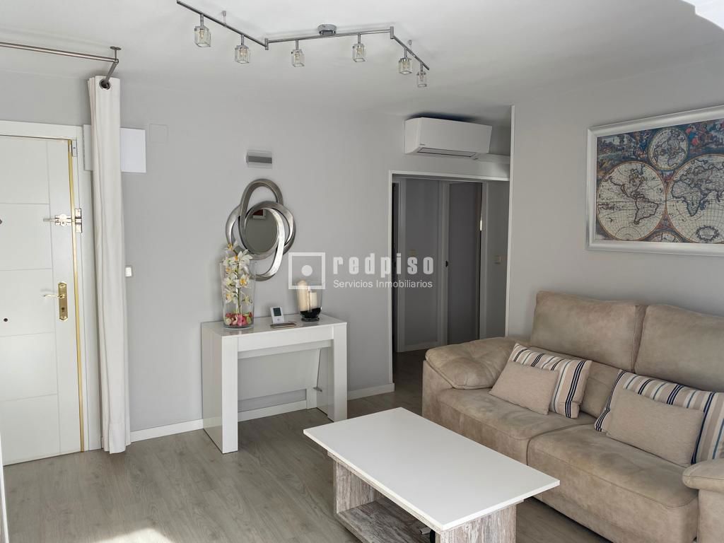 Piso en venta en calle De Godella, Villaverde, Madrid 12/18