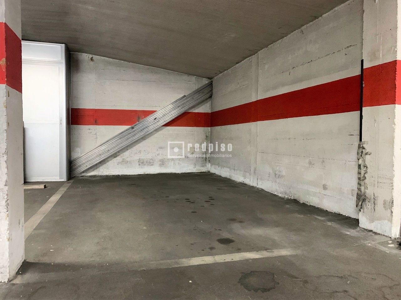 Garaje en venta en  calle de Isabel Patacón, Madrid  1/1