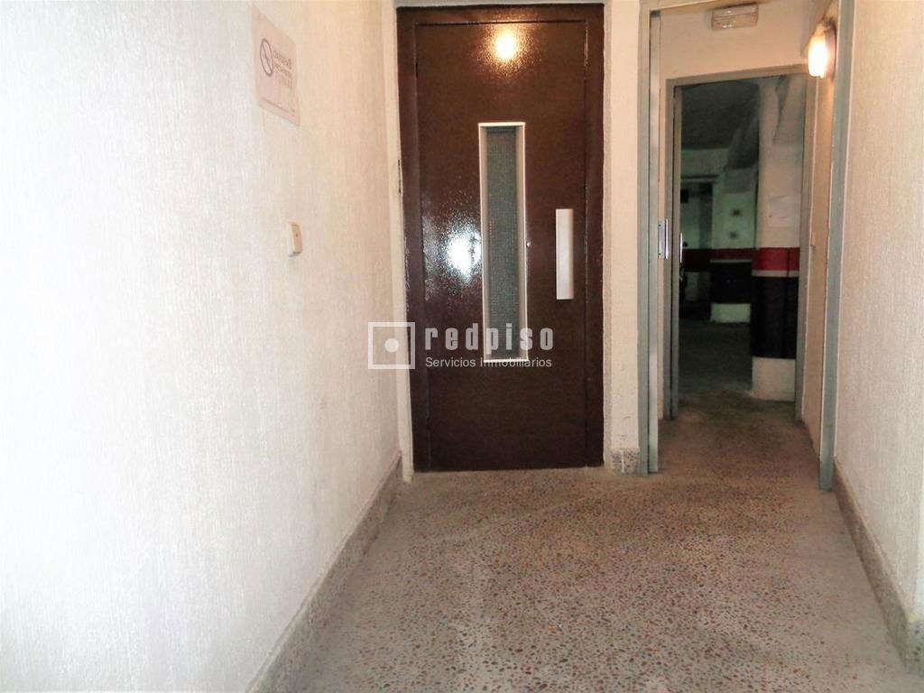 Garaje en venta en calle De Almagro, Madrid, Madrid 8/9