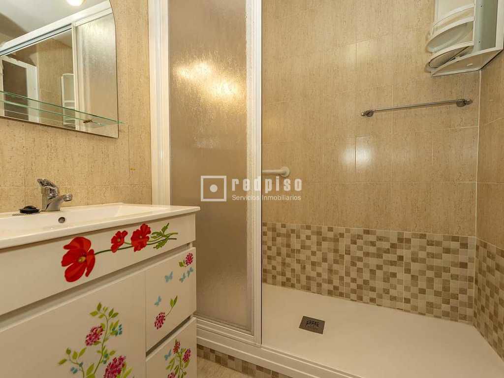 Piso en venta en calle De Godella, Madrid, Madrid 23/27