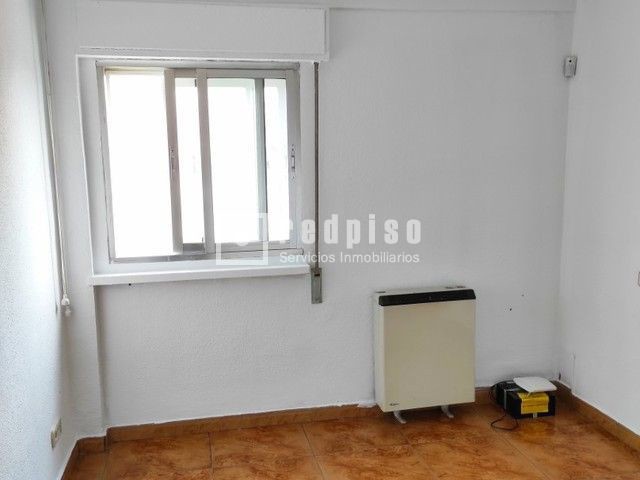 Piso en venta en calle De Moncada, Villaverde, Madrid 15/20