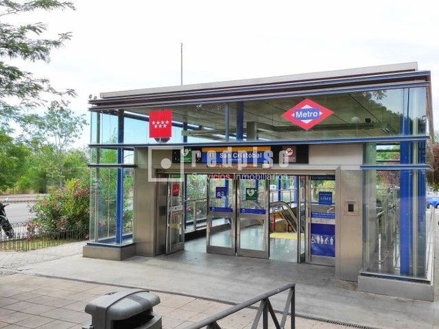 Piso en venta en calle De Moncada, Villaverde, Madrid 18/20