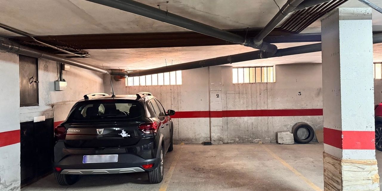 Parking en alquiler en  calle de Pascual Abellan, Murcia  1/1