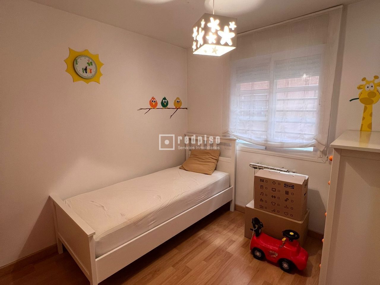 Piso en venta en calle Del Puerto De Valencia, Coslada, Madrid 12/13