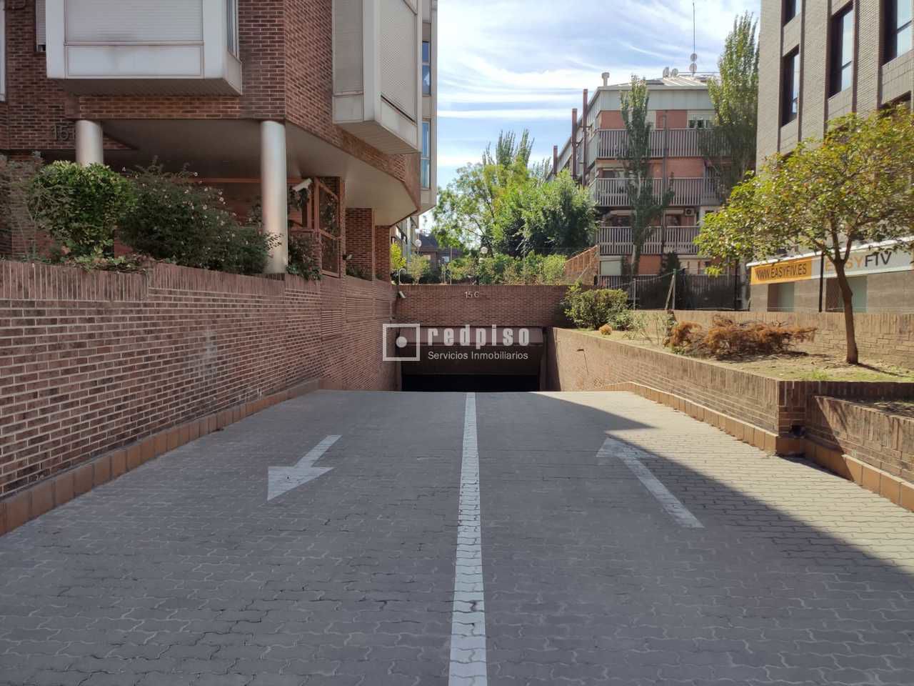 Parking en alquiler en  calle de José Silva, Madrid  1/1