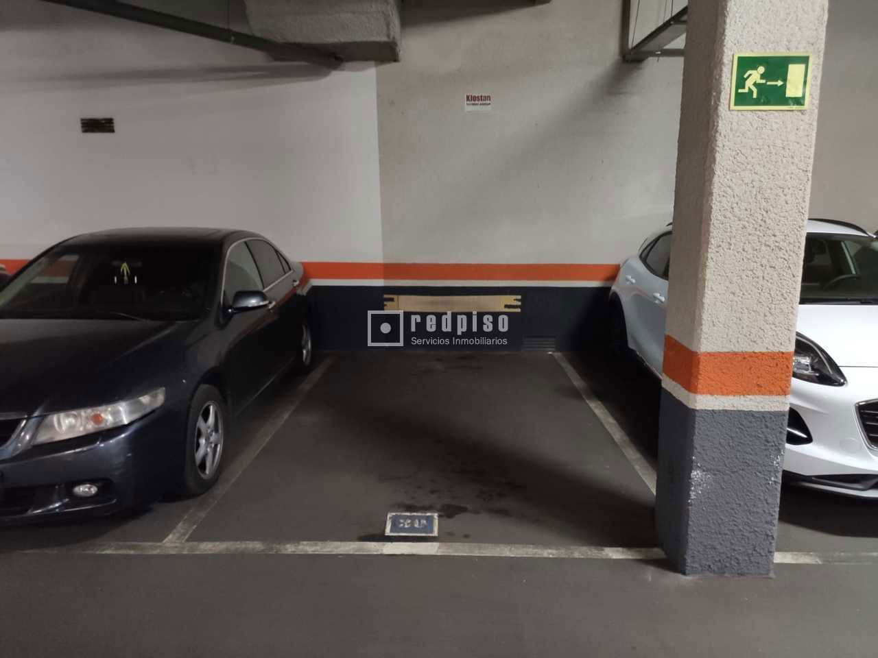 Parking en alquiler en calle De José Silva, Madrid, Madrid 5/5