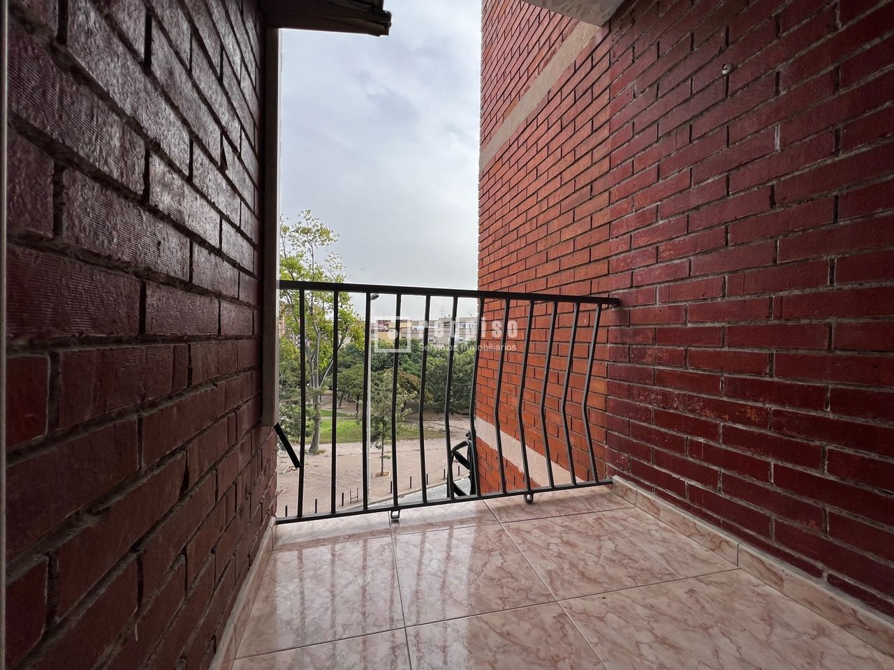 Piso en venta en Santa Coloma De Gramenet, Barcelona 12/12