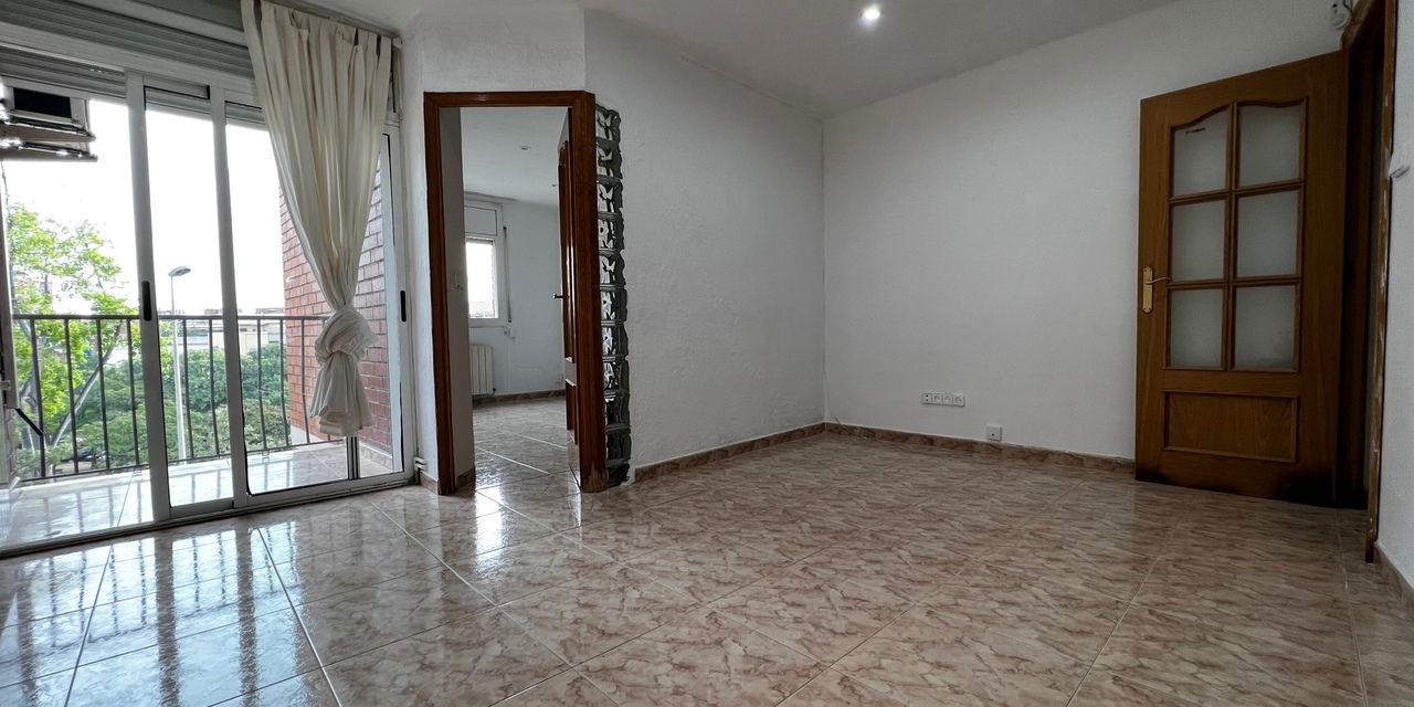 Piso en venta  Santa Coloma de Gramenet, Barcelona  1/1