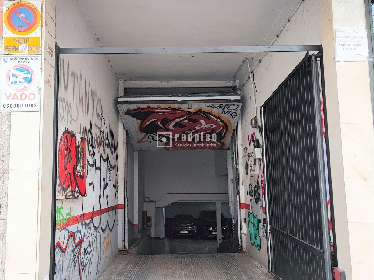 Garaje en venta en calle De Pamplona, 53,  Tetuán, Madrid 2/17