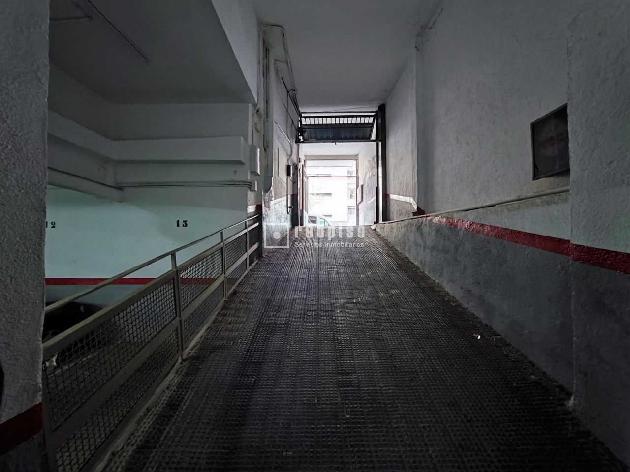 Garaje en venta en calle De Pamplona, 53,  Tetuán, Madrid 16/17