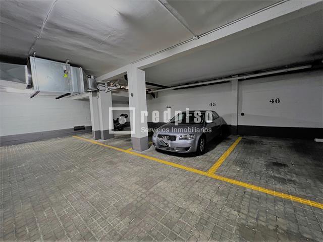 Parking en venta en  calle de Torpedero Tucumán, Chamartín, Madrid  1/1