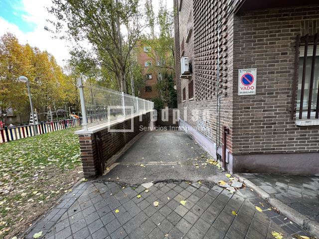 Garaje en venta en calle De Torpedero Tucumán, Chamartín, Madrid 10/11