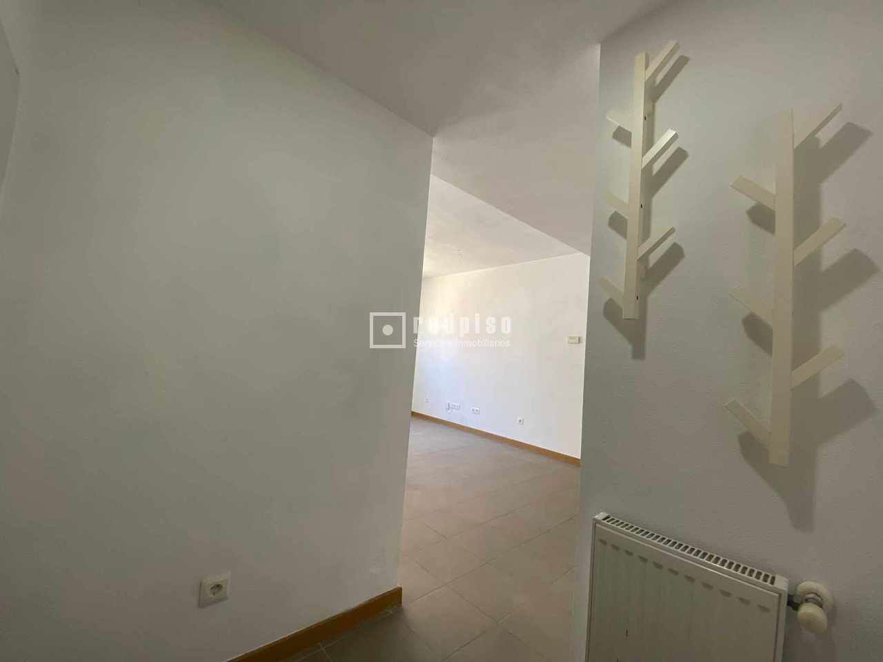 Piso en alquiler en Tres Cantos, Madrid 3/31