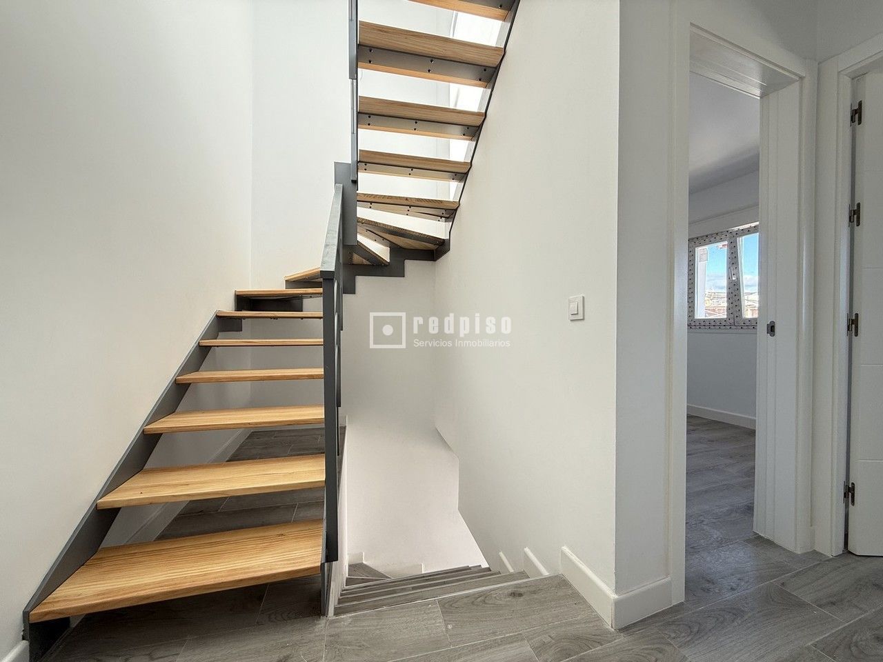 Casa en venta en calle Galileo, Bailén-miraflores, Málaga 30/33