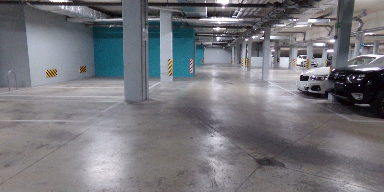 Parking en venta en  calle Varsovia, Arganda del Rey, Madrid  1/3