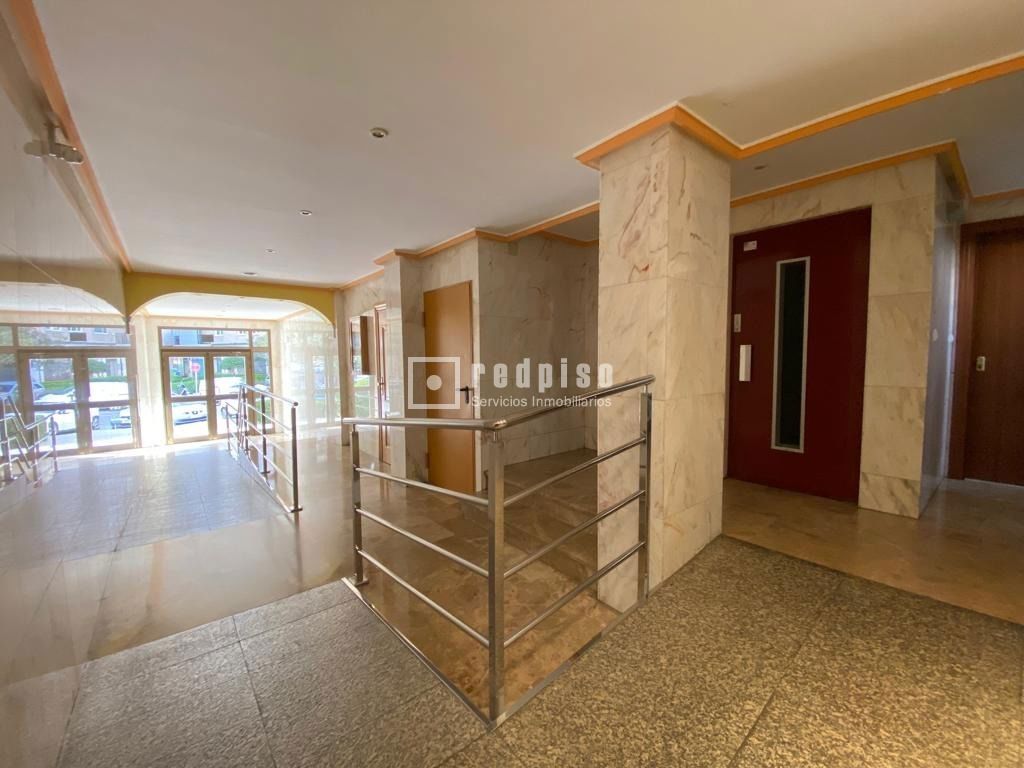 Piso en venta en calle Biarritz, Zaragoza, Zaragoza 37/47