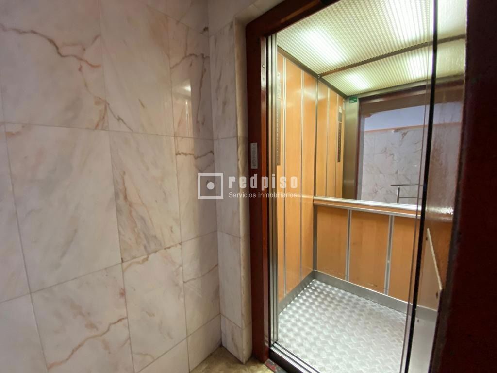 Piso en venta en calle Biarritz, Zaragoza, Zaragoza 36/47