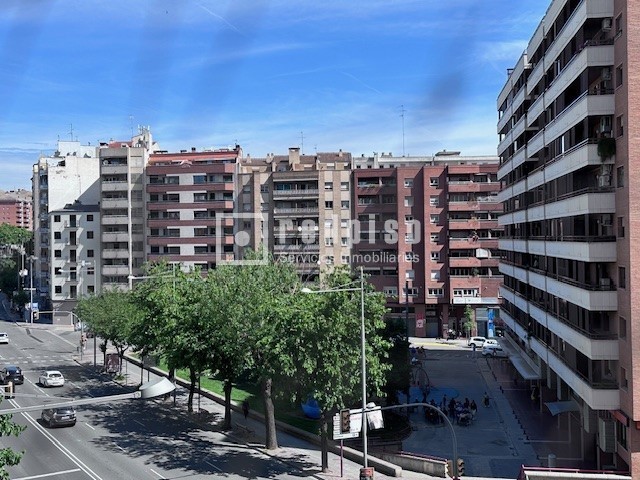 Piso en venta  Lérida  25/30