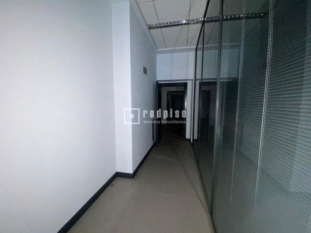 Local en alquiler en  calle de Federico García Lorca, Zaragoza  7/12