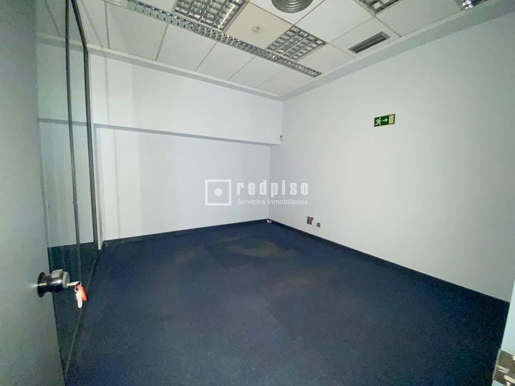 Local en alquiler en  calle de Federico García Lorca, Zaragoza  4/12