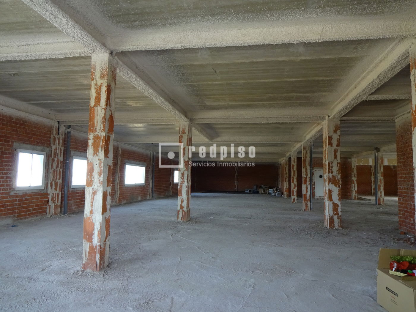 Local en alquiler en  calle de Rivas, 35, Vicálvaro, Madrid  8/15