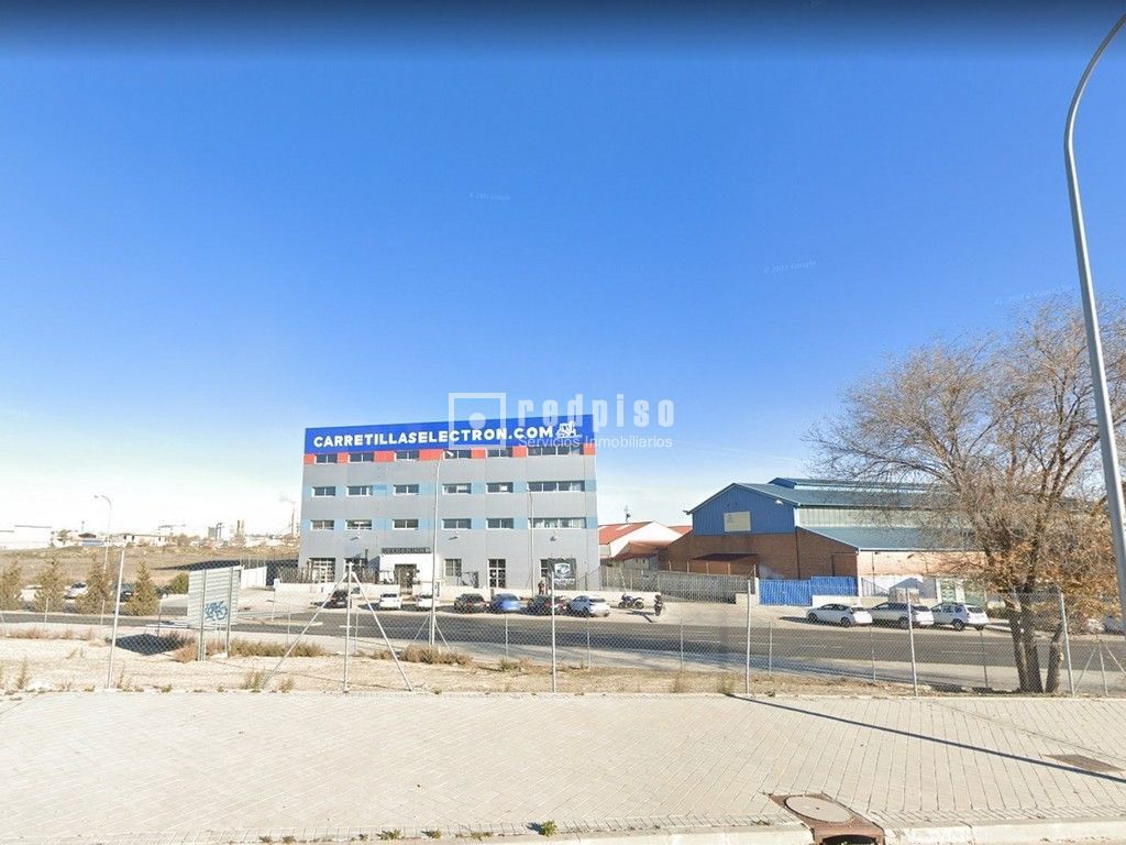 Local en alquiler en  calle de Rivas, 35, Vicálvaro, Madrid  4/15