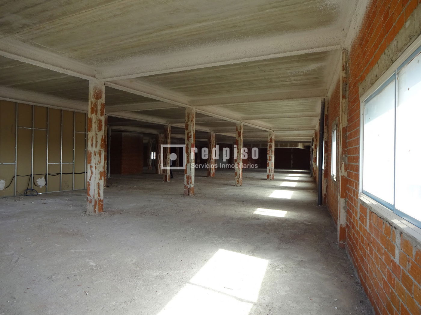 Local en alquiler en  calle de Rivas, 35, Vicálvaro, Madrid  6/15