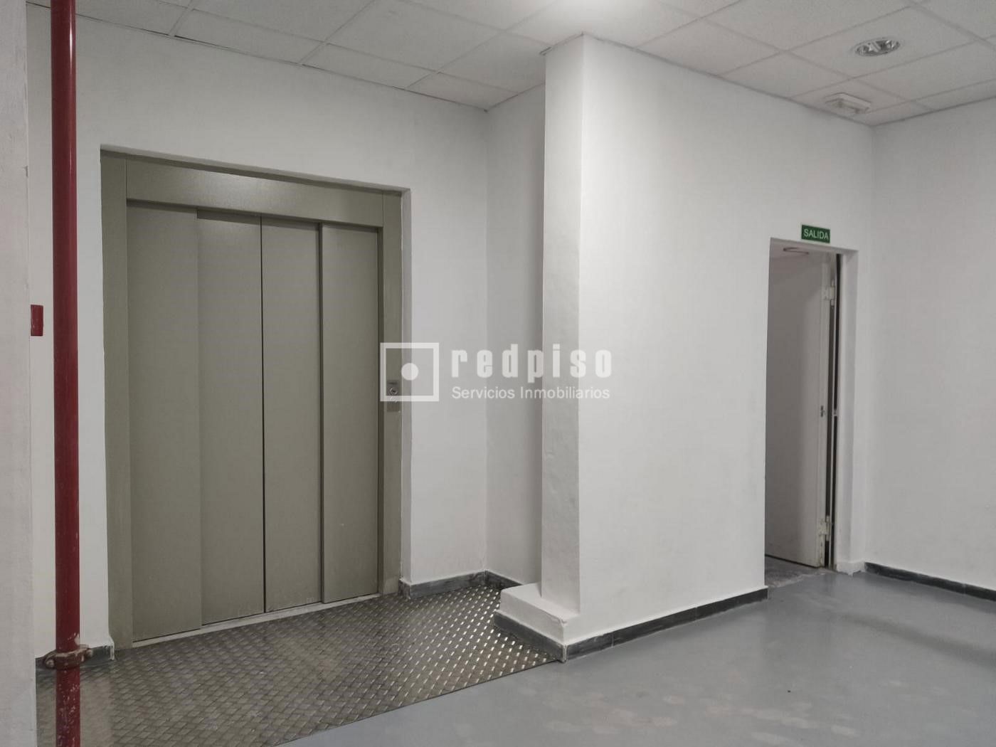 Local en alquiler en  calle de Rivas, 35, Vicálvaro, Madrid  14/15