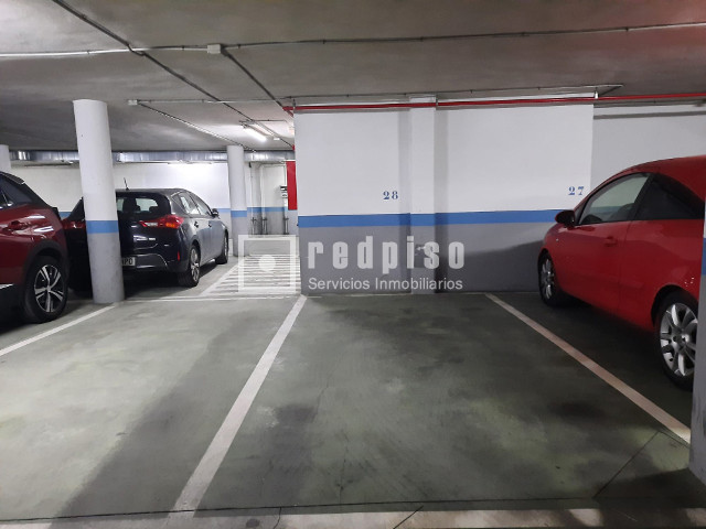 Garaje en alquiler en  calle de Julio Montero, Fuencarral-El Pardo, Madrid  1/1