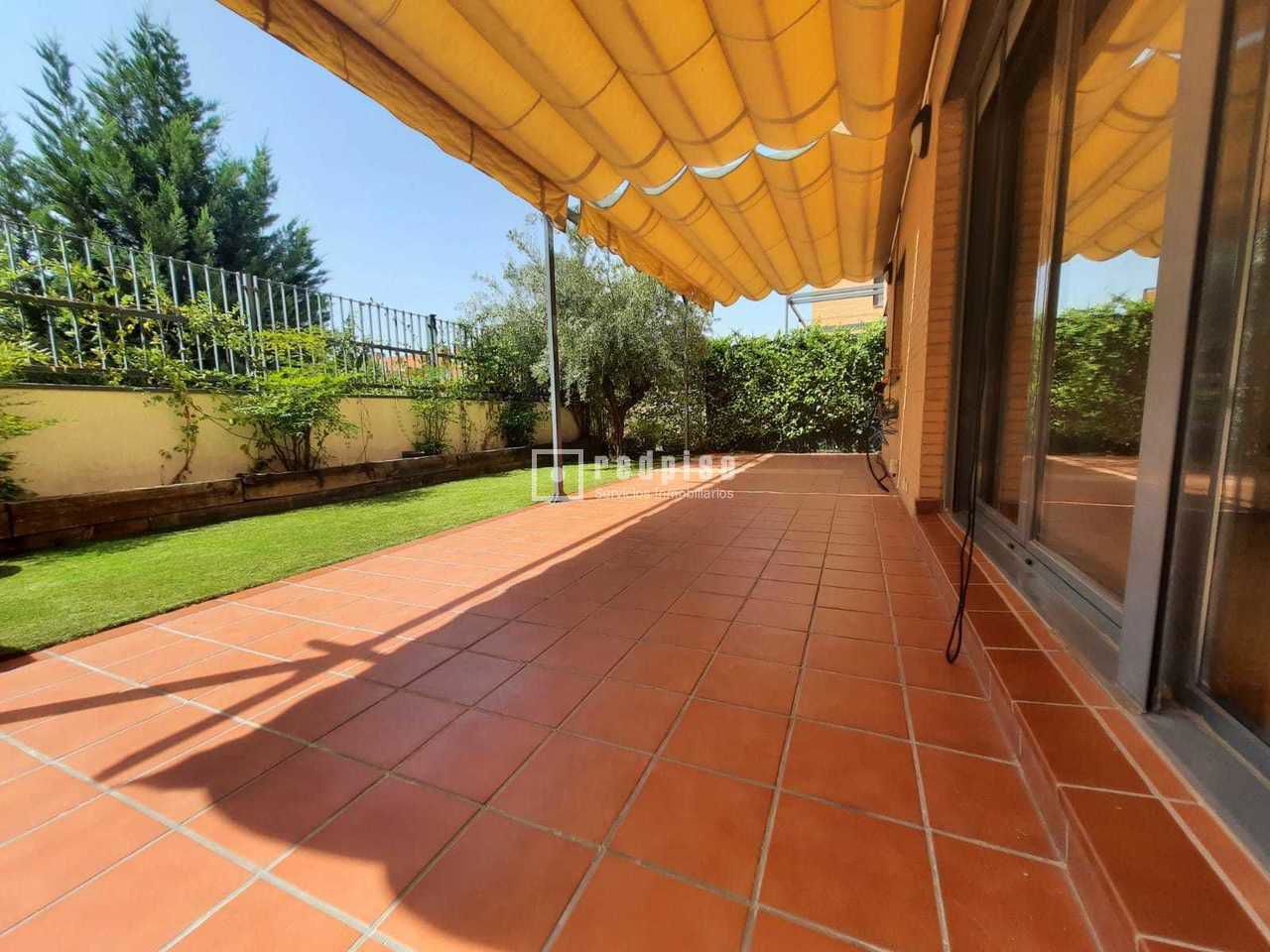 Piso en venta en Paracuellos De Jarama, Madrid 24/30