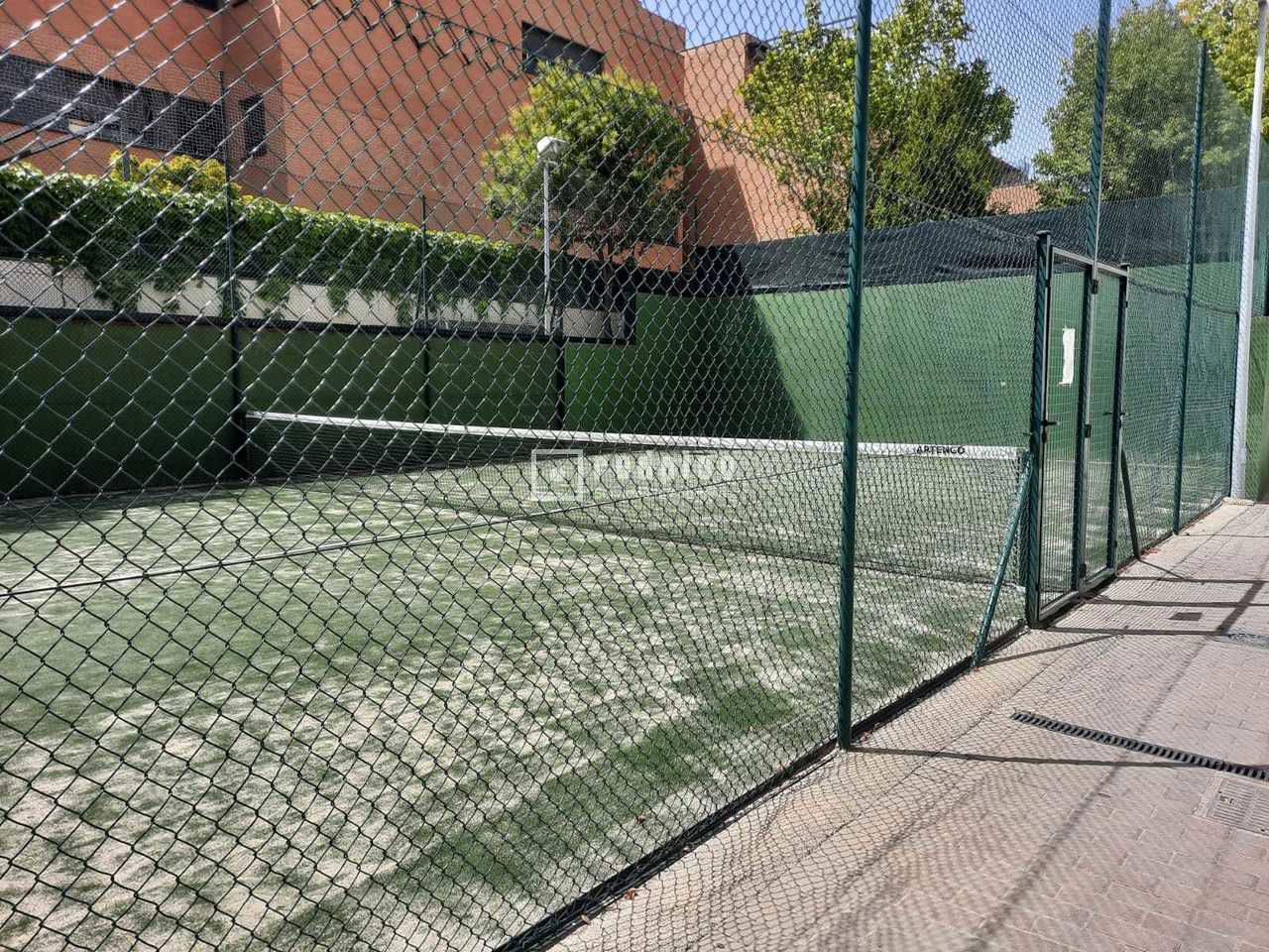 Piso en venta en Paracuellos De Jarama, Madrid 26/30