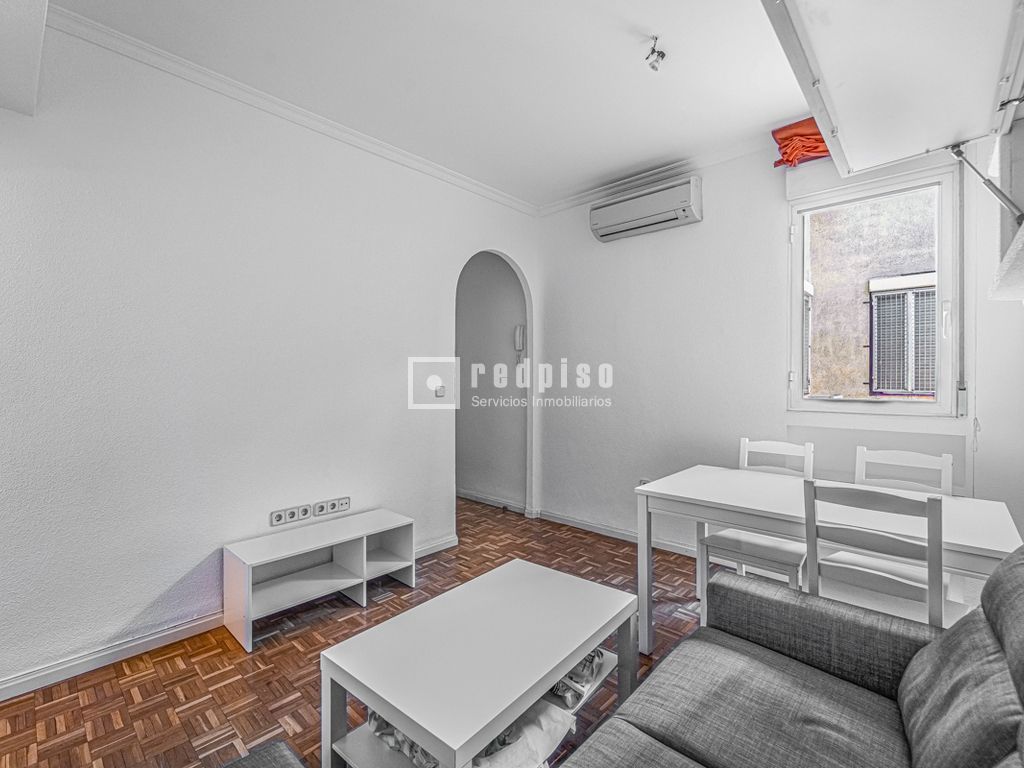 Piso en alquiler en calle De María De Guzmán, Chamberí, Madrid 6/29