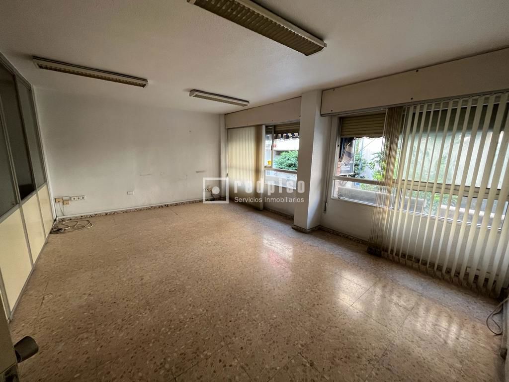 Piso en venta en calle Capitan Dema, 5,  Alacant, Alicante 2/14