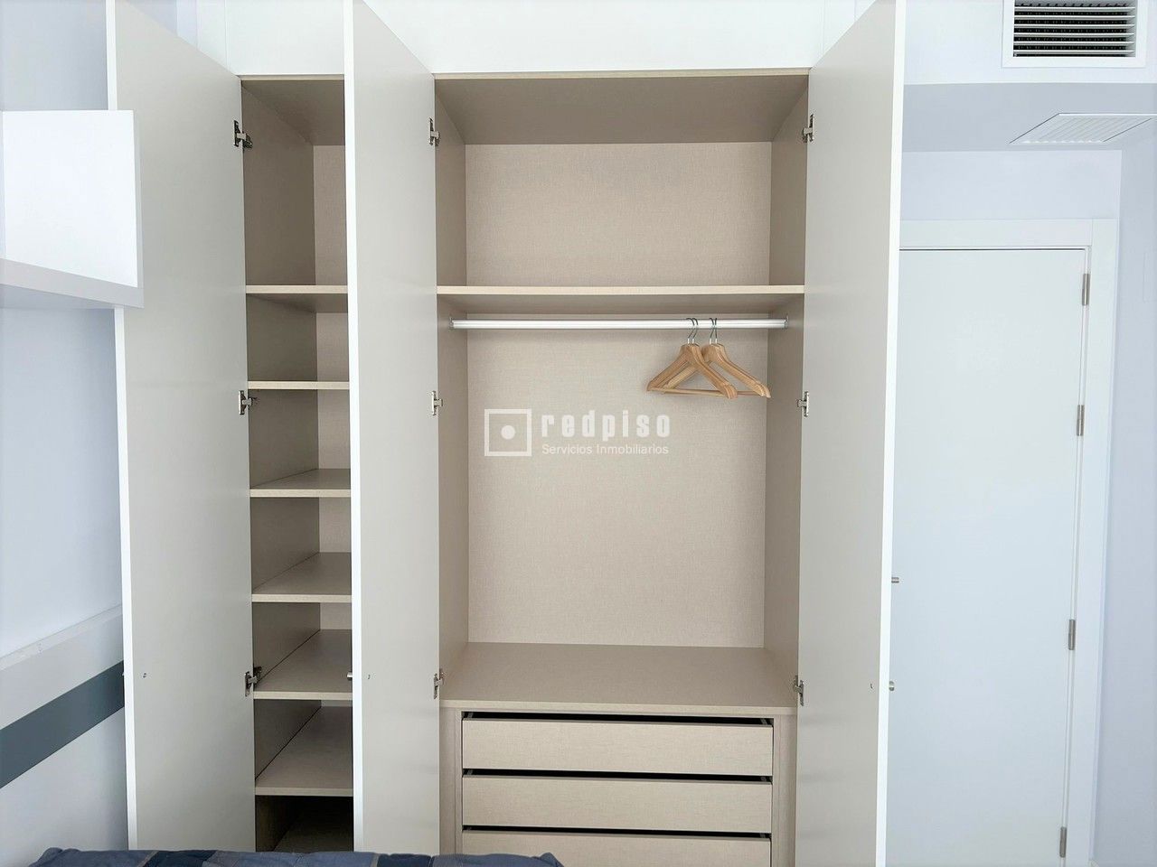 Piso en alquiler en avenida De Manuel Fraga Iribarne, Madrid, Madrid 24/52