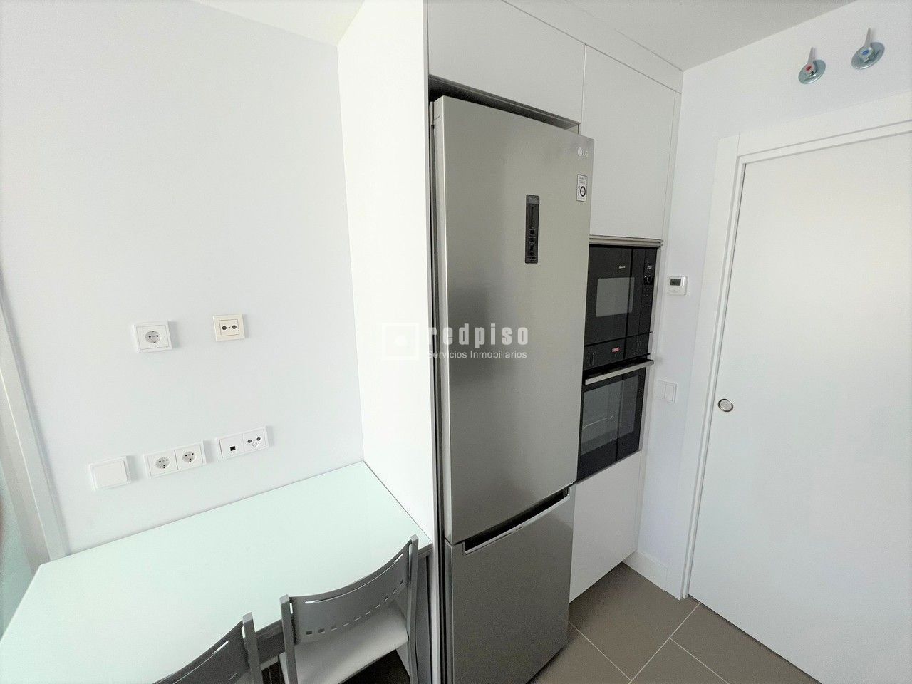 Piso en alquiler en avenida De Manuel Fraga Iribarne, Madrid, Madrid 17/52