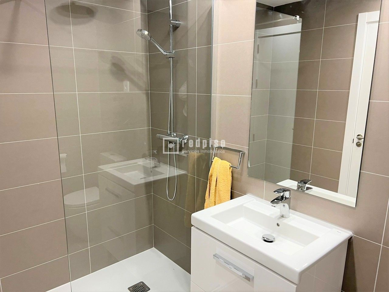 Piso en alquiler en avenida De Manuel Fraga Iribarne, Madrid, Madrid 26/52