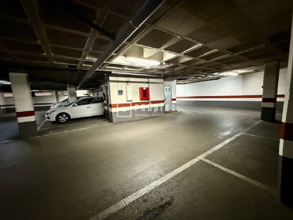 Garaje en venta en calle Àguila, Alicante (alacant), Alicante 6/8