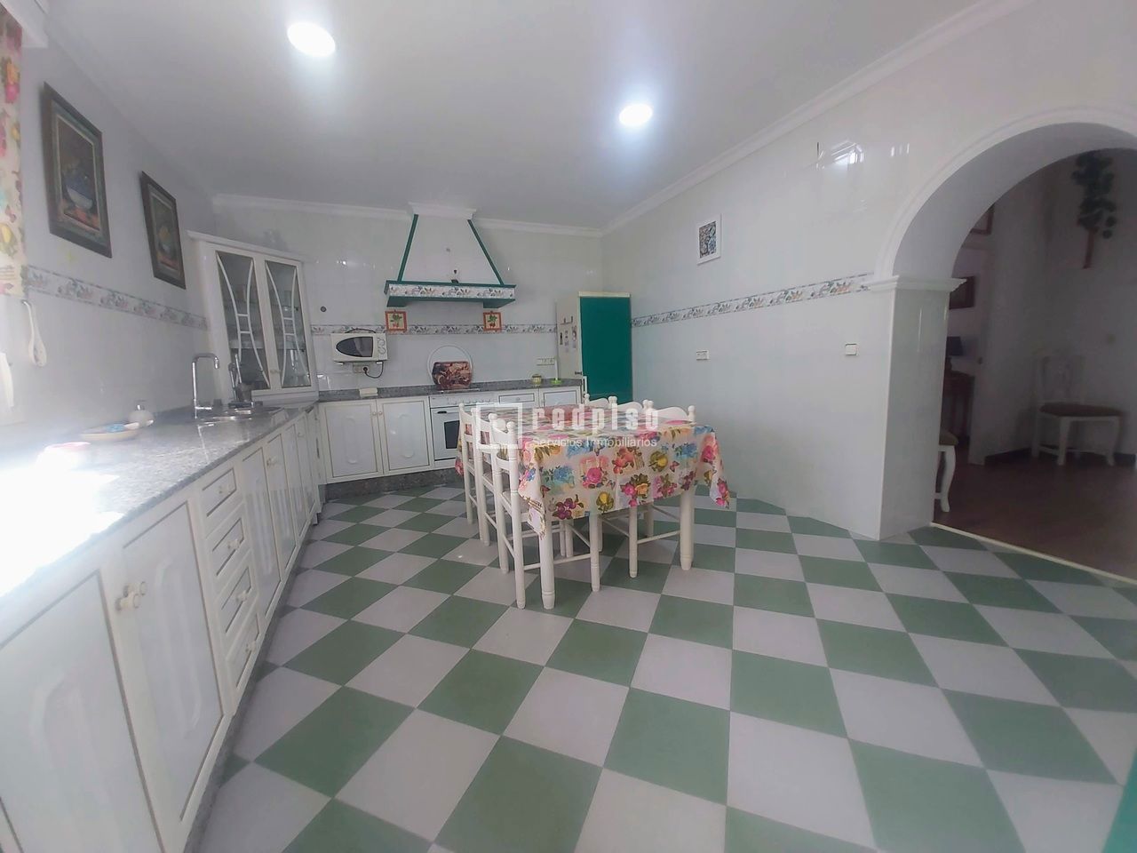 Casa en venta en  avenida de las Piletas, 71, Sanlúcar de Barrameda, Cádiz  16/60