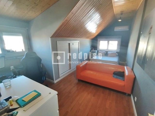 Casa en venta en calle De Coruña, Torrejón Del Rey, Guadalajara 36/64