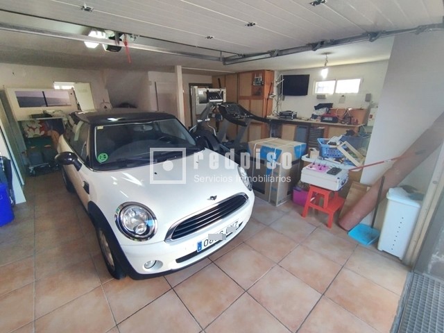 Casa en venta en calle De Coruña, Torrejón Del Rey, Guadalajara 60/64